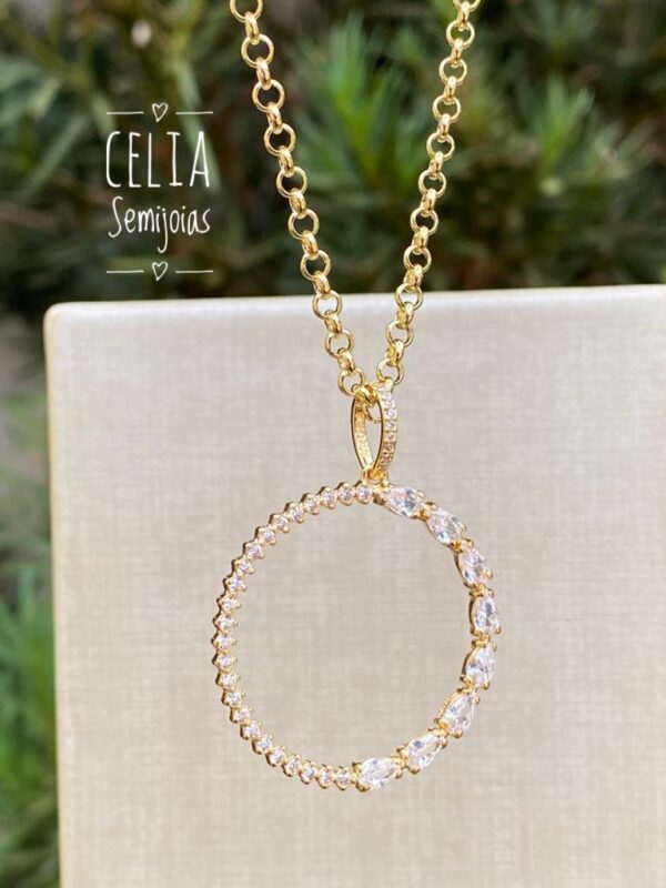 PINGENTE CIRCULO COM ZIRCONIAS
